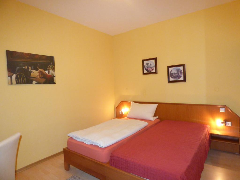 Hotel Diele Detmold Kültér fotó